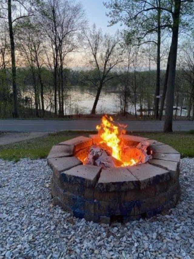 Fire pit
